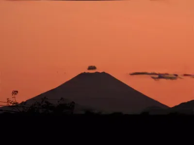 今日の風景/赤富士(※レタッチ済) 〜2025年11月1日〜