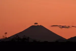 今日の風景/赤富士(※レタッチ済) 〜2025年11月1日〜
