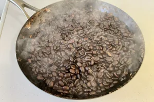 今日のてわすら/コーヒー豆の焙煎 〜2025年10月17日〜
